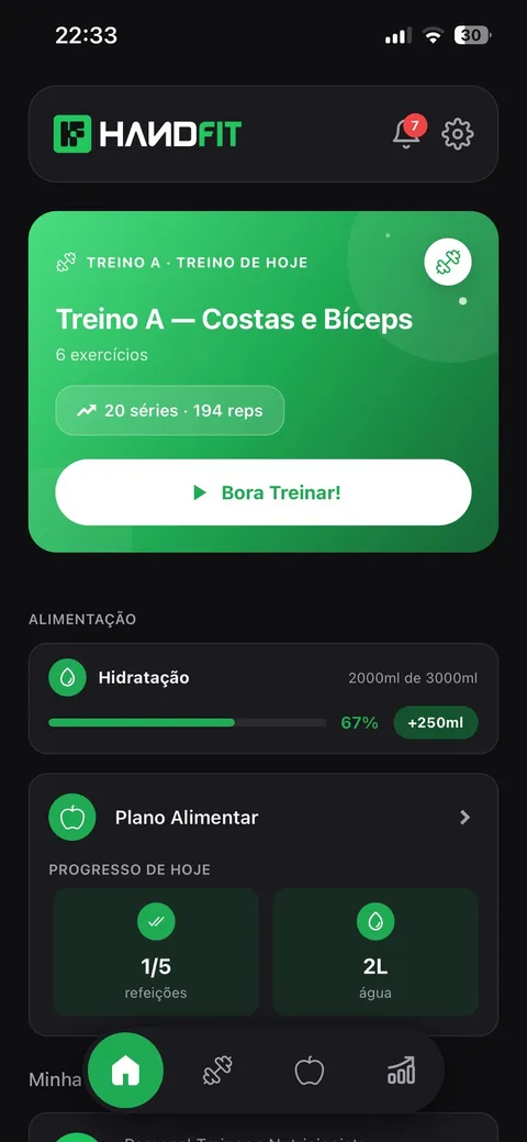 Tela inicial do app do aluno HandFit com o treino do dia, hidratação e plano alimentar